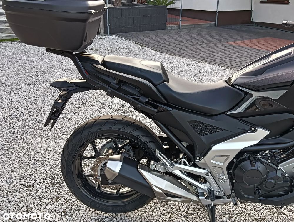 Honda NC - 19