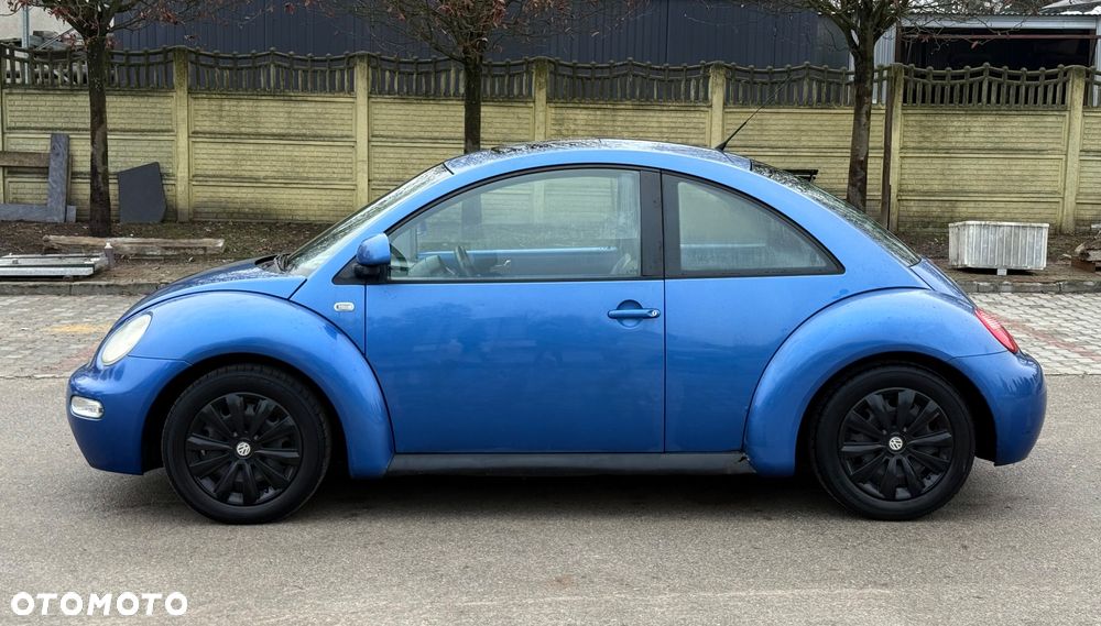 Volkswagen New Beetle - 4