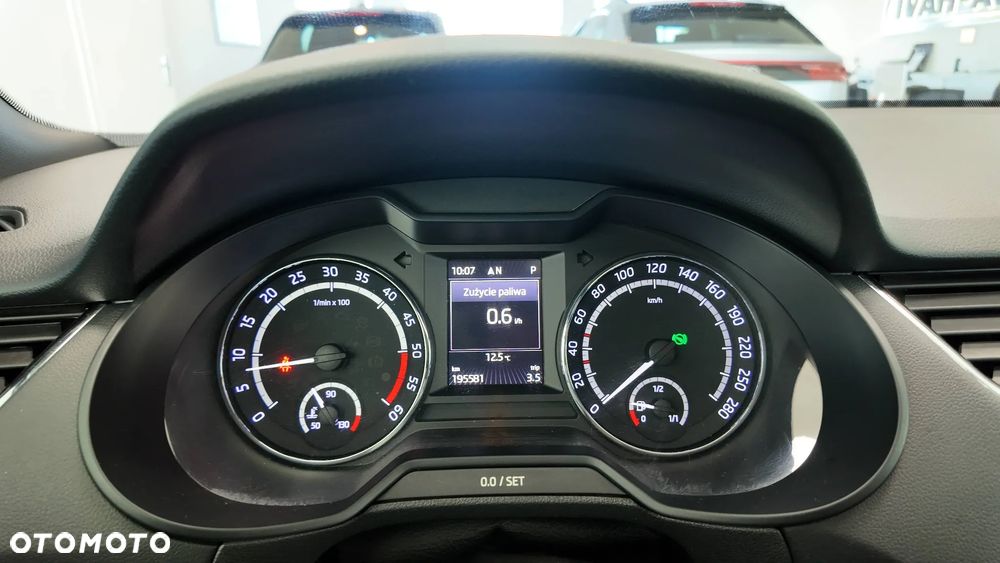 Skoda Octavia 2.0 TDI (Green tec) DSG RS - 34