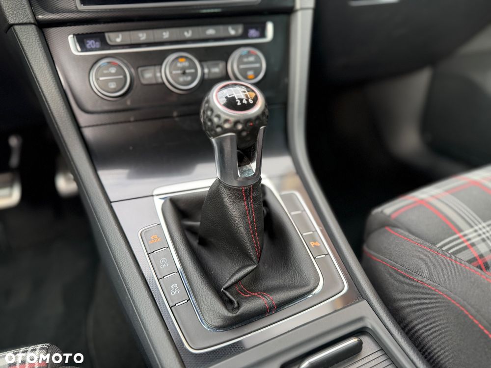 Volkswagen Golf GTI BlueMotion Technology - 19
