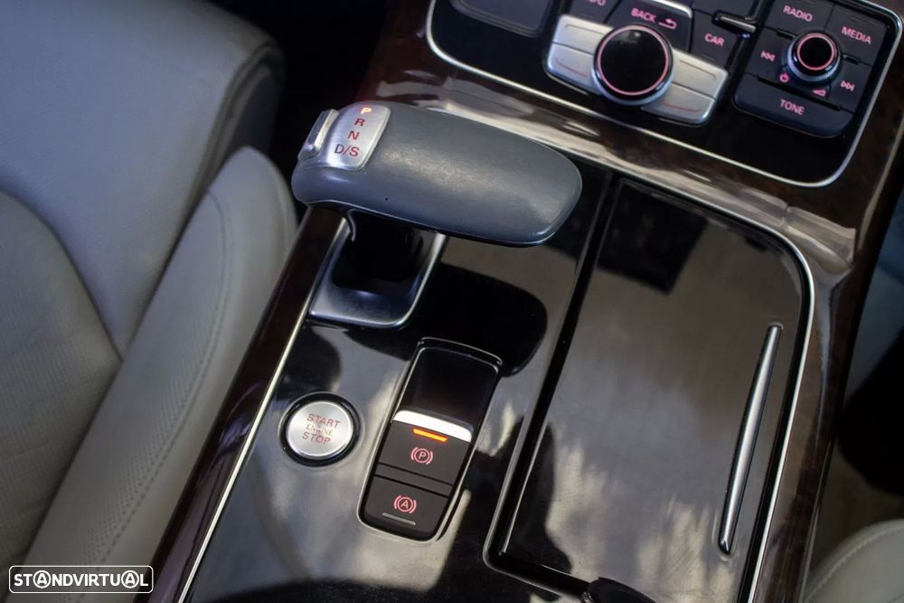 Audi A8 3.0 TDI V6 quattro L.C.D.Exclusive - 20