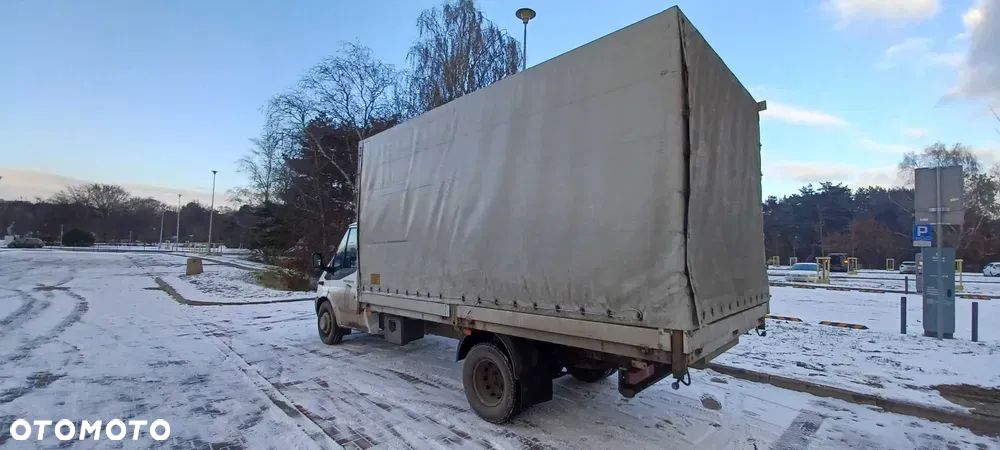 Ford Transit - 1