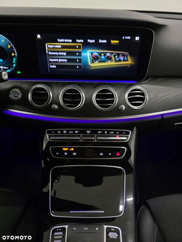 Mercedes-Benz Klasa E 300 de 4-Matic Exclusive - 17
