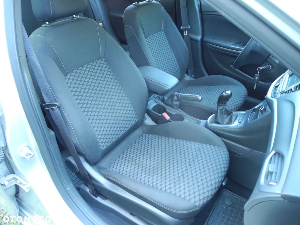 Opel Astra - 14