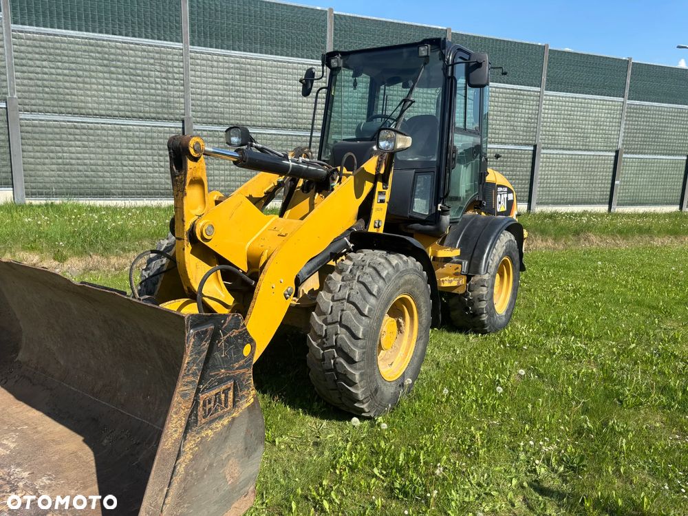 Caterpillar 908H - 4