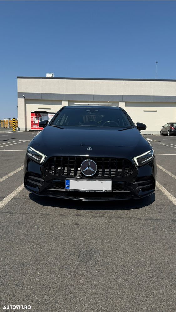 Mercedes-Benz A 250 7G-DCT AMG Line - 2