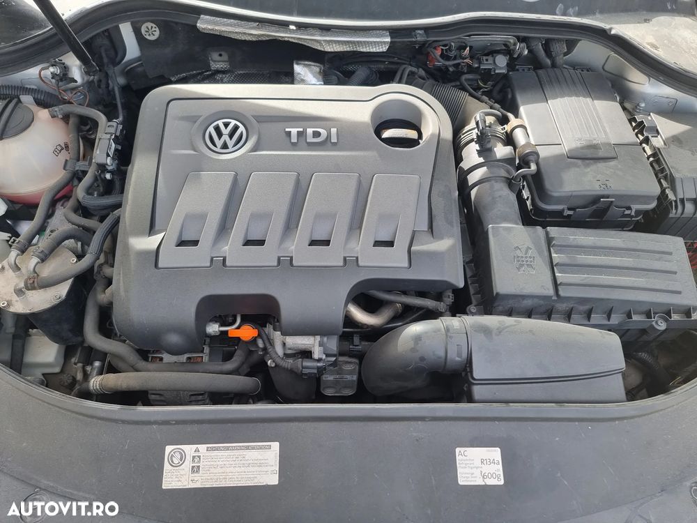 Volkswagen Passat Variant 2.0 TDI 4Motion DPF DSG Comfortline - 11