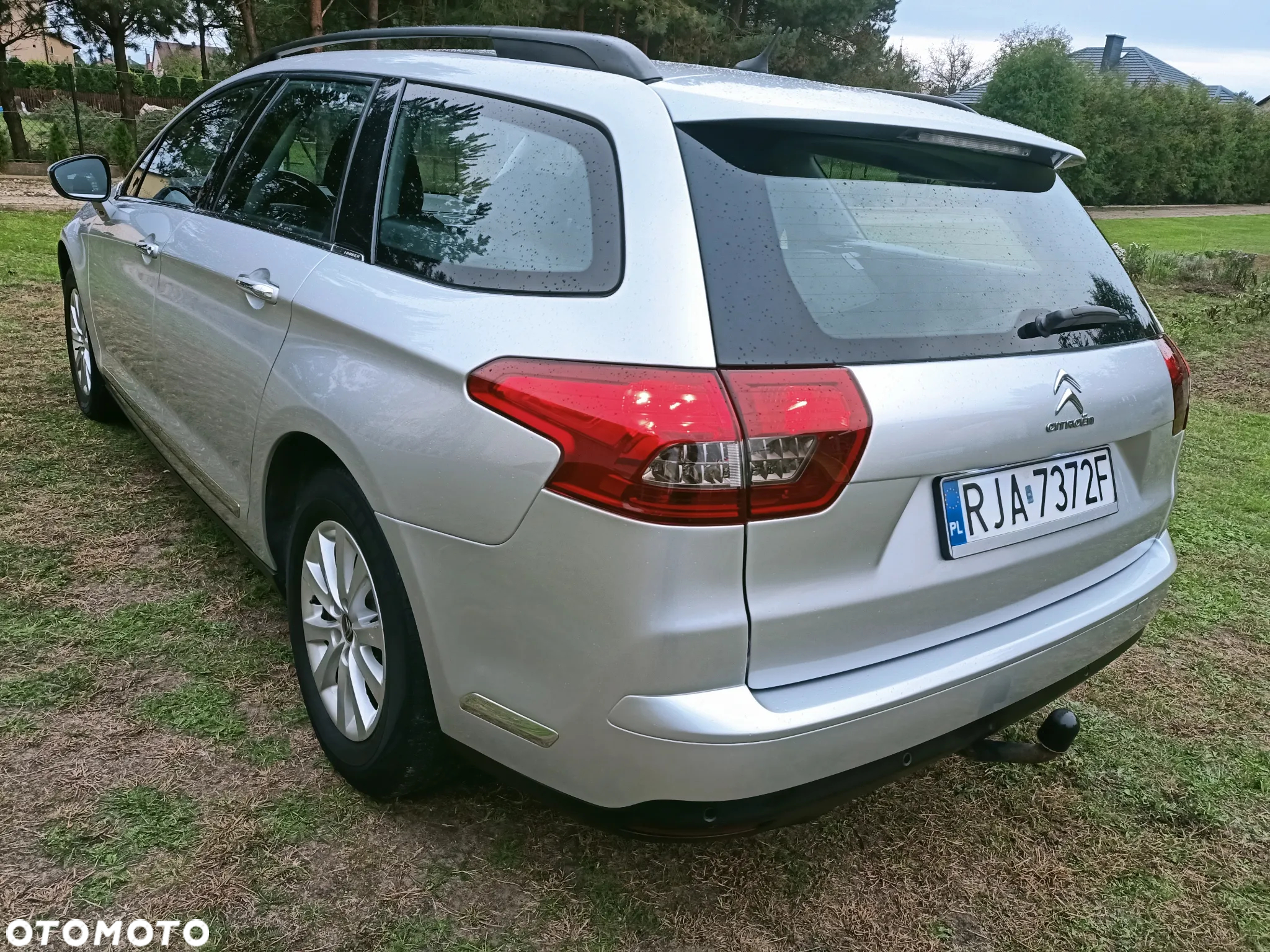 Citroën C5 Tourer e-HDi 115 EGS6 FAP Tendance - 4