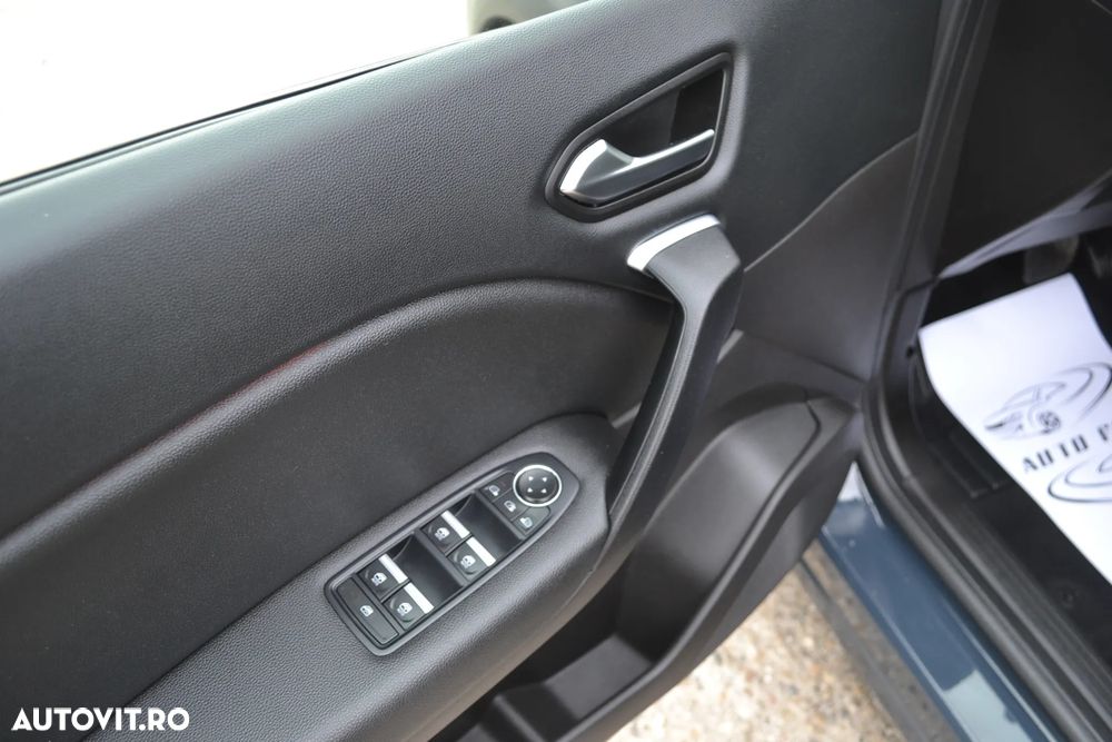 Renault Captur TCe 140 EDC Intense - 8