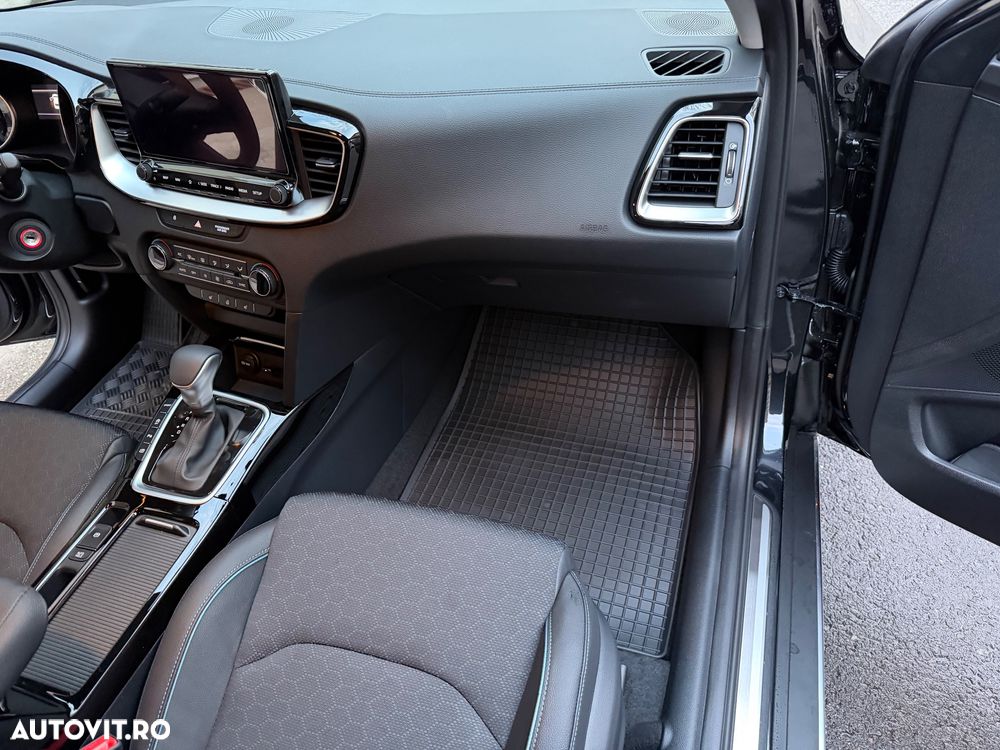 Kia XCeed 1.6 T-GDI 7DCT Style - 14