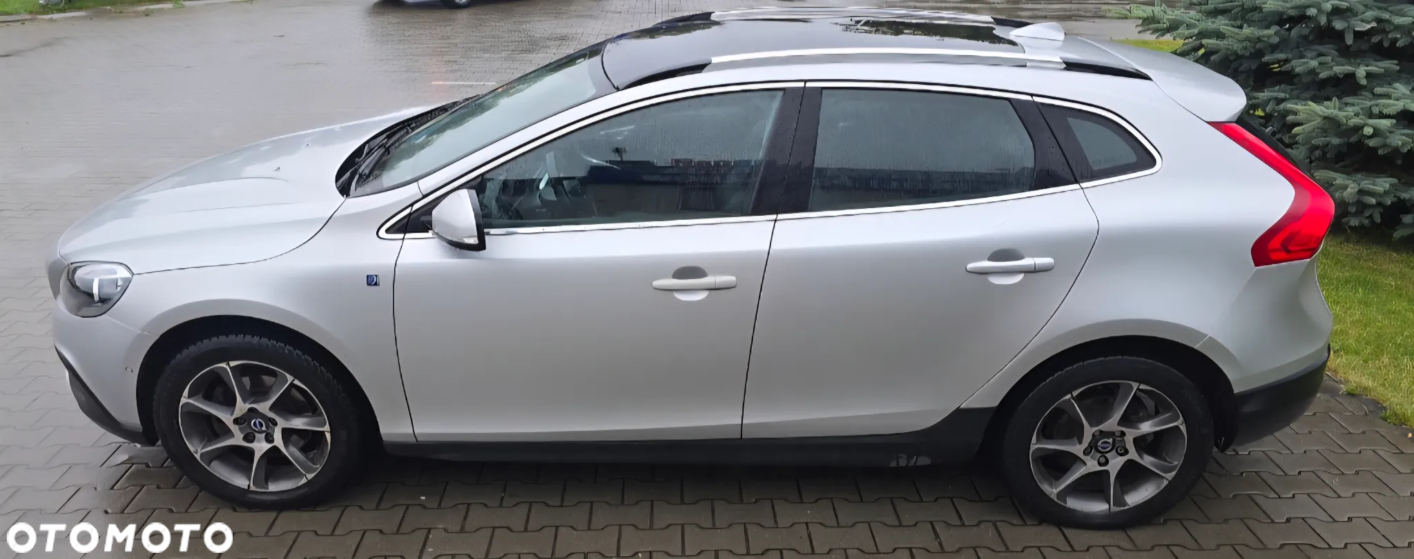 Volvo V40 Cross Country - 3