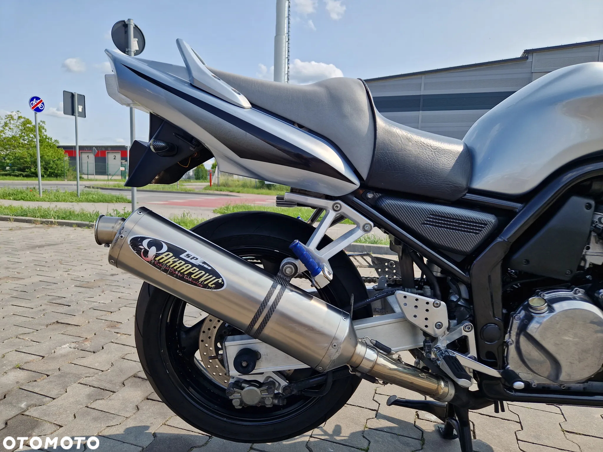 Yamaha FZS - 4