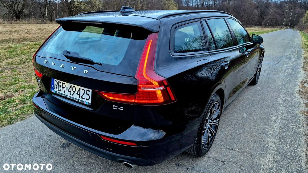 Volvo V60 D4 - 4