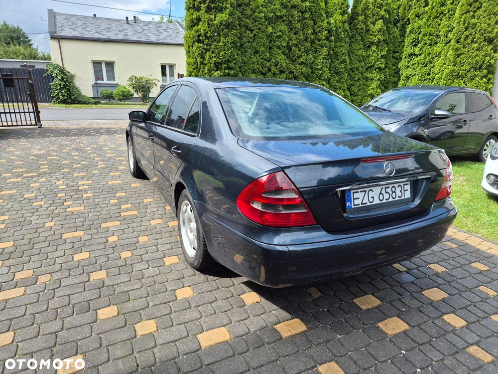 Mercedes-Benz Klasa E 200 CDI Classic DPF - 4