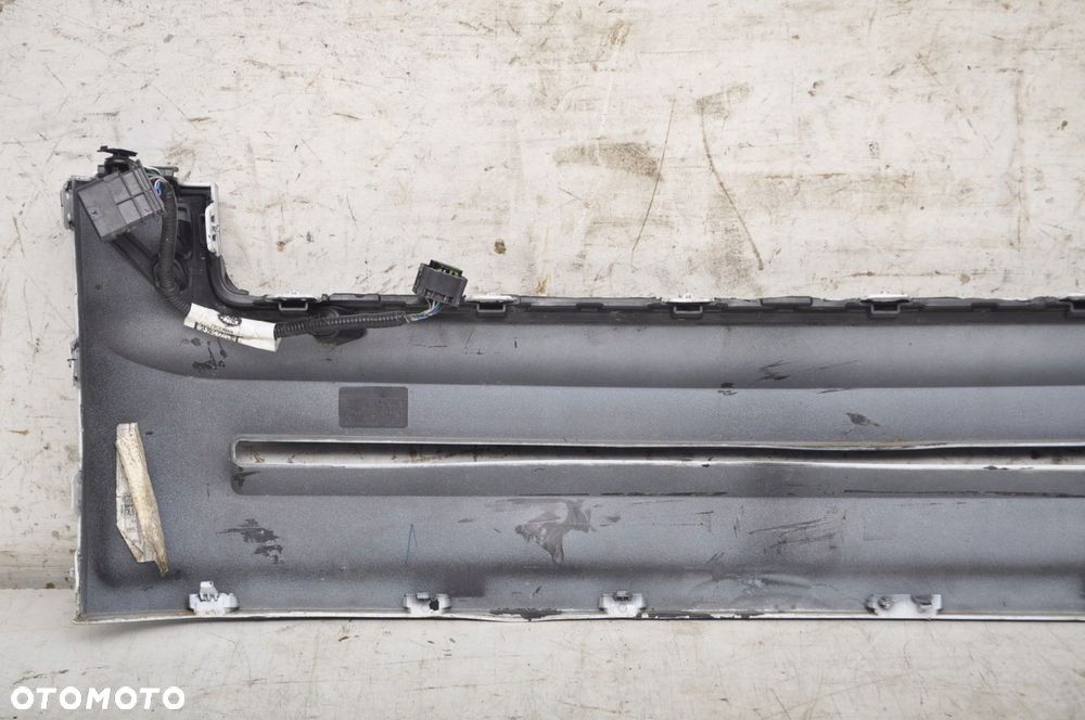 LAND ROVER DEFENDER L663 ATRAPA GRILL 21R - 11