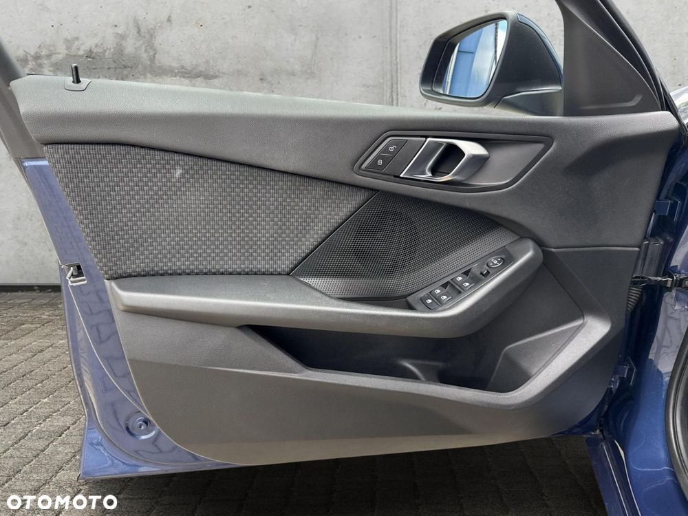 BMW Seria 1 - 17