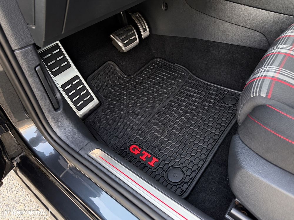 VW Golf 2.0 TSi GTi DSG Performance - 6