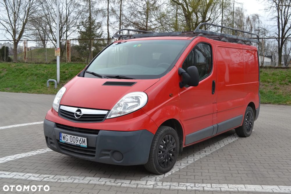 Opel Vivaro - 1