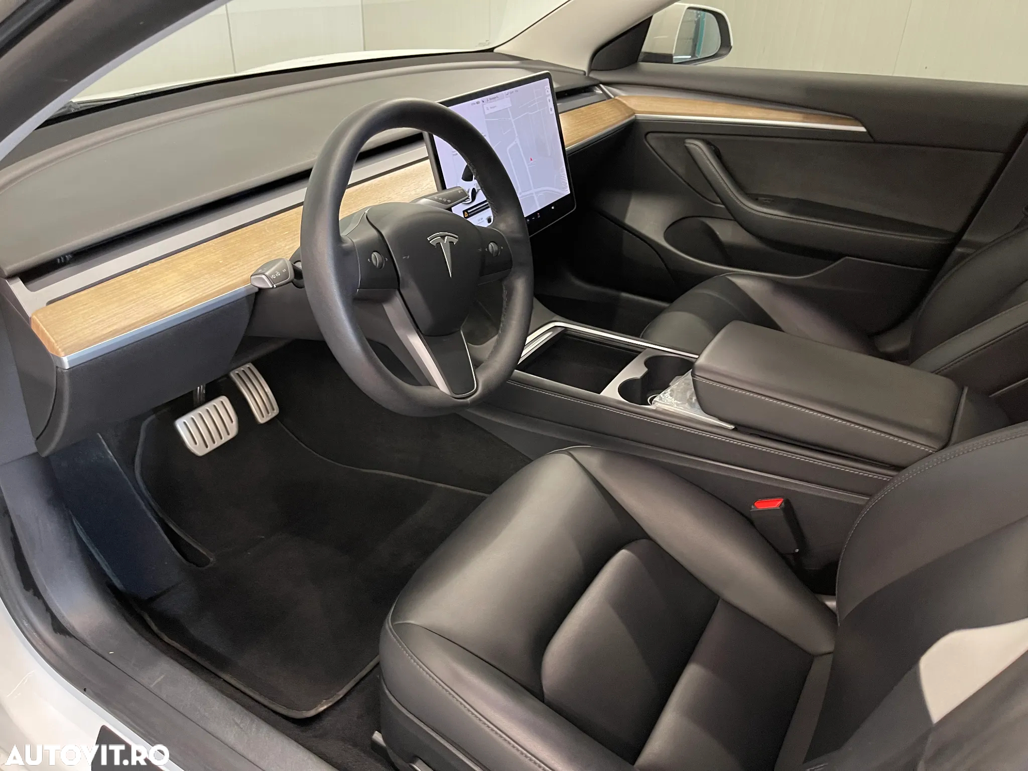 Tesla Model 3 Performance - 5
