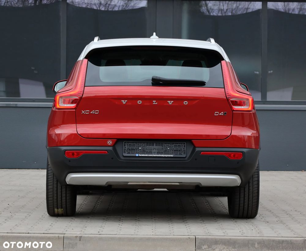 Volvo XC 40 D4 AWD Geartronic R-Design - 39