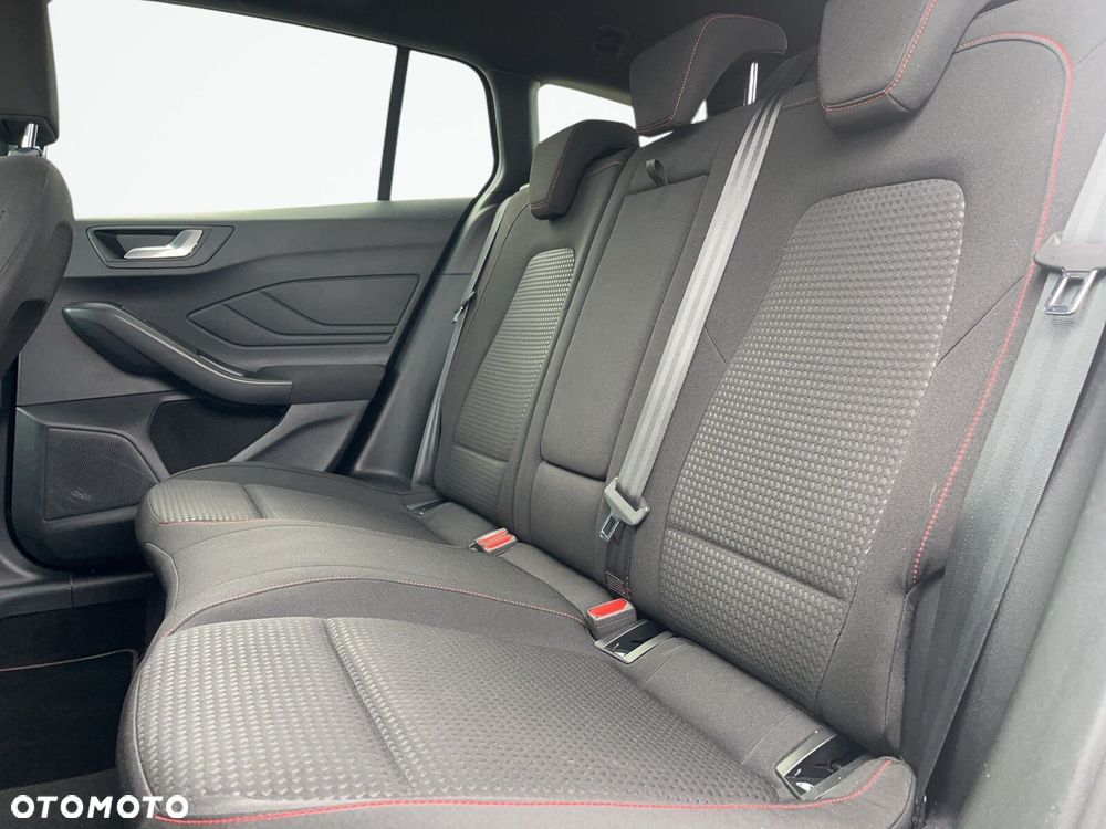 Ford Focus - 14