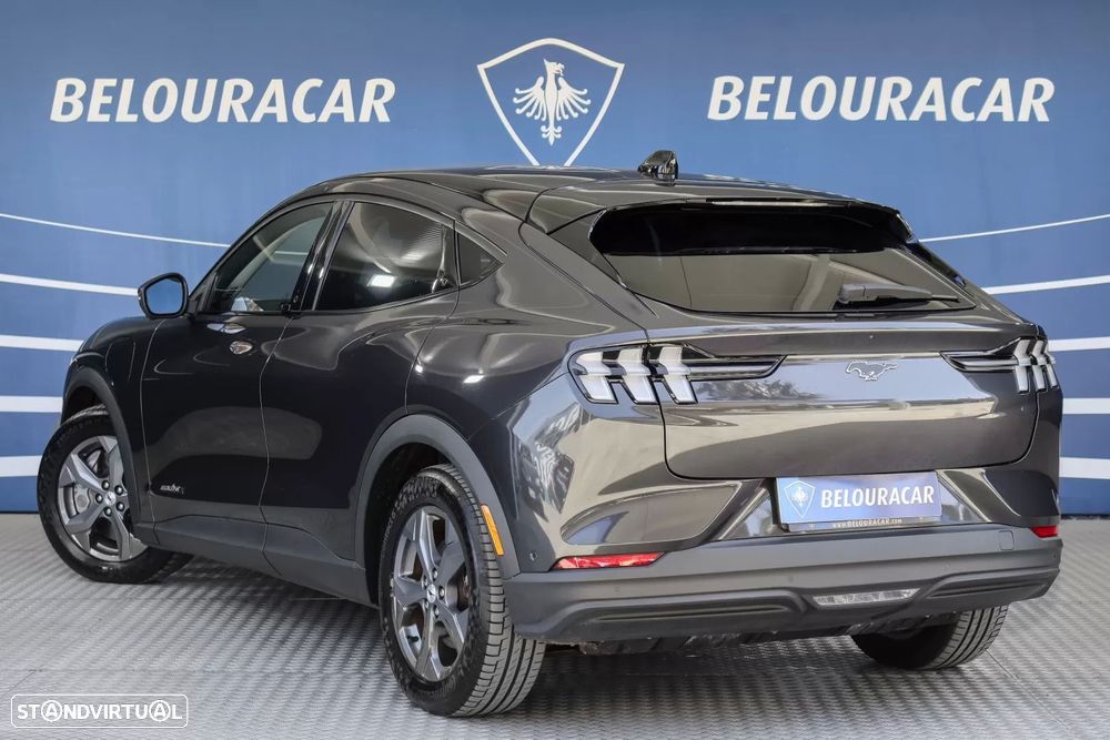 Ford Mustang Mach-E - 4