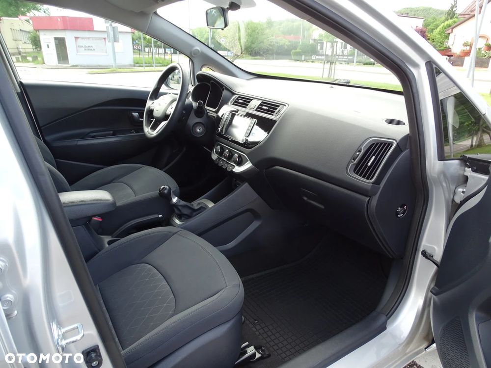 Kia Rio 1.2 Business Line - 8
