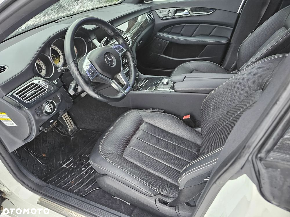 Mercedes-Benz CLS 500 BlueEffICIENCY - 14