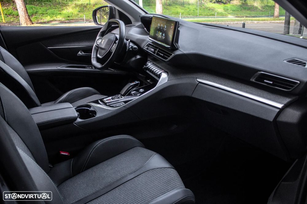 Peugeot 3008 1.6 Hybrid Allure e-EAT8 - 27