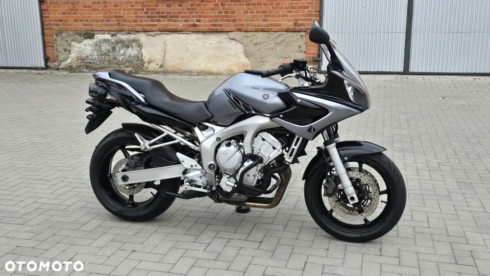 Yamaha FZ6 - 4