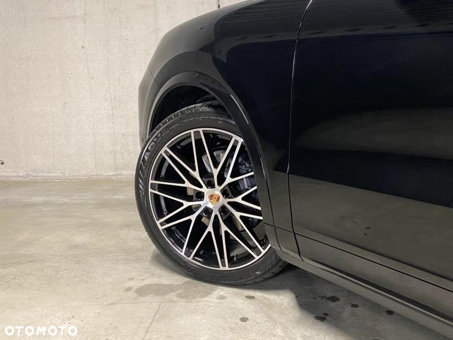 Porsche Cayenne Coupe Black Edition - 11