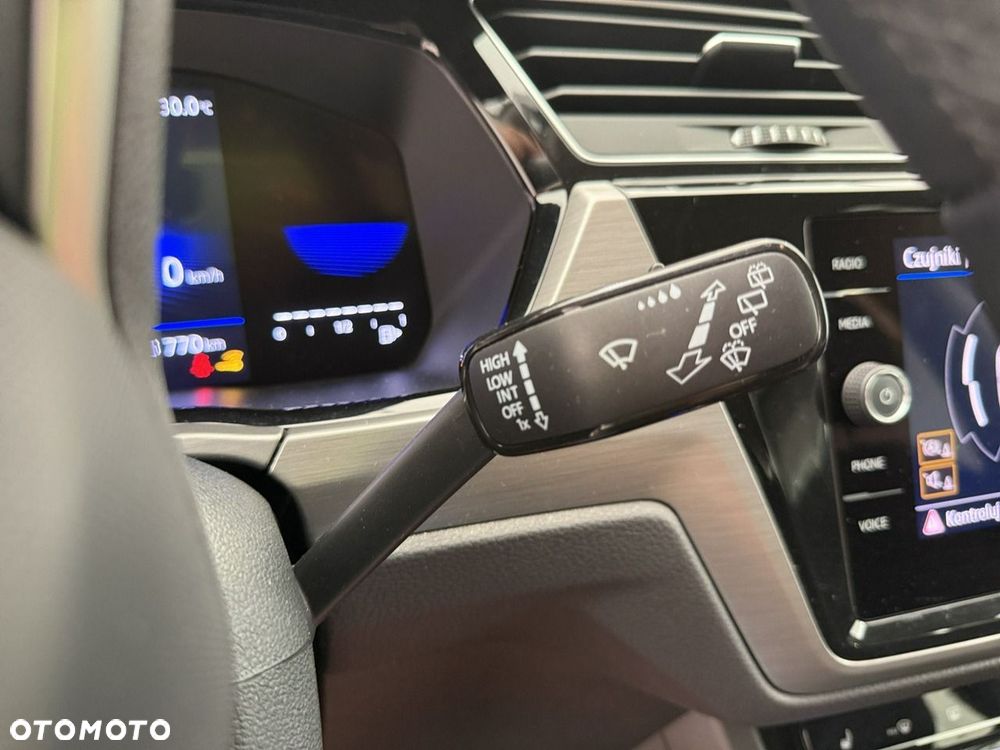 Volkswagen Touran 1.5 TSI EVO Comfortline - 25
