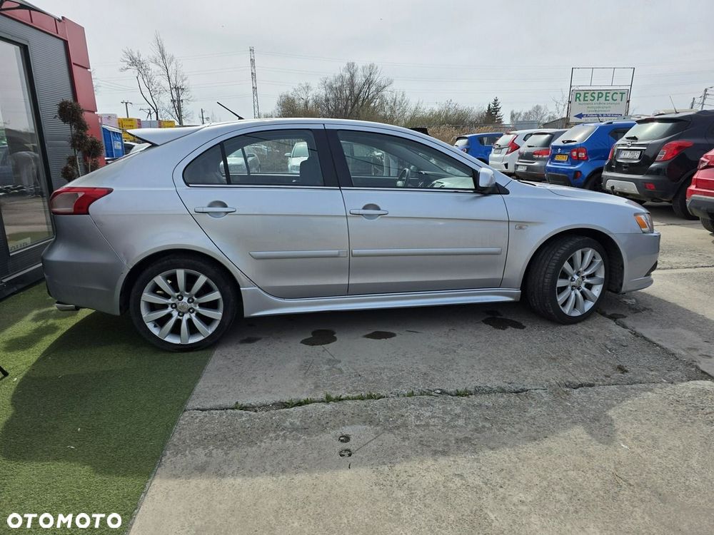 Mitsubishi Lancer 1.5 - 4