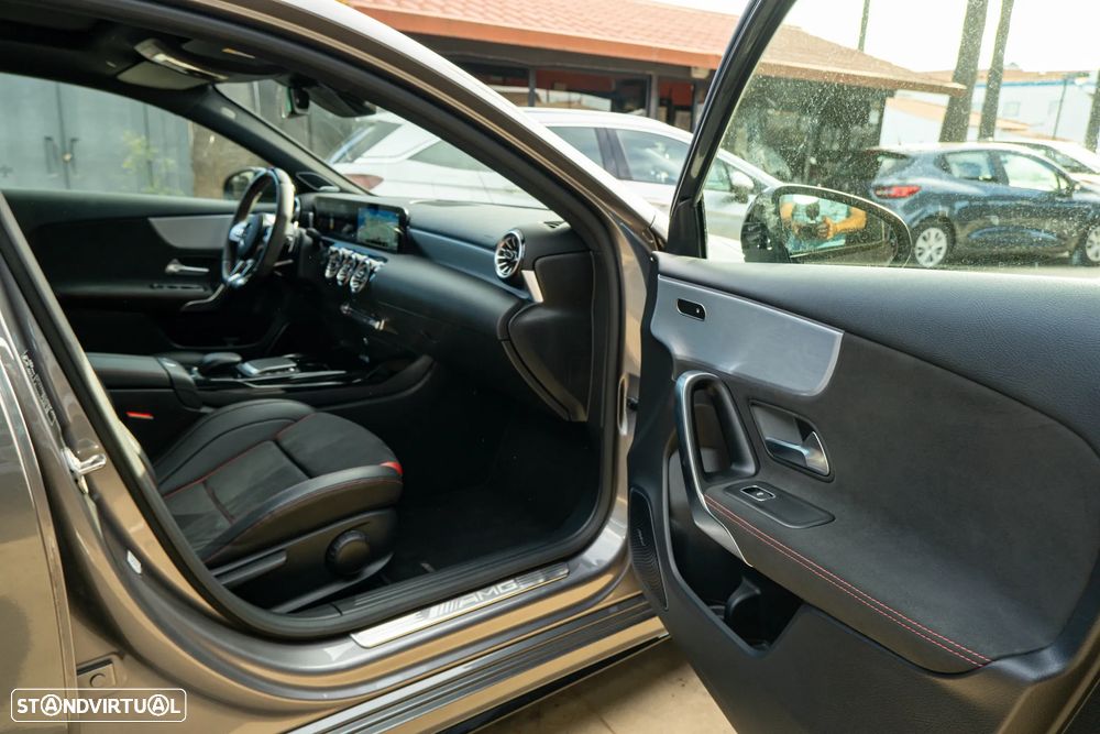 Mercedes-Benz A 35 AMG 4Matic Speedshift DCT 7G - 21
