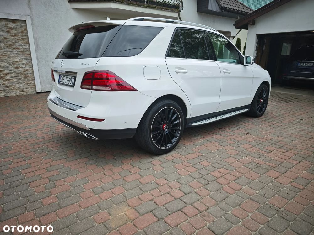 Mercedes-Benz GLE - 1