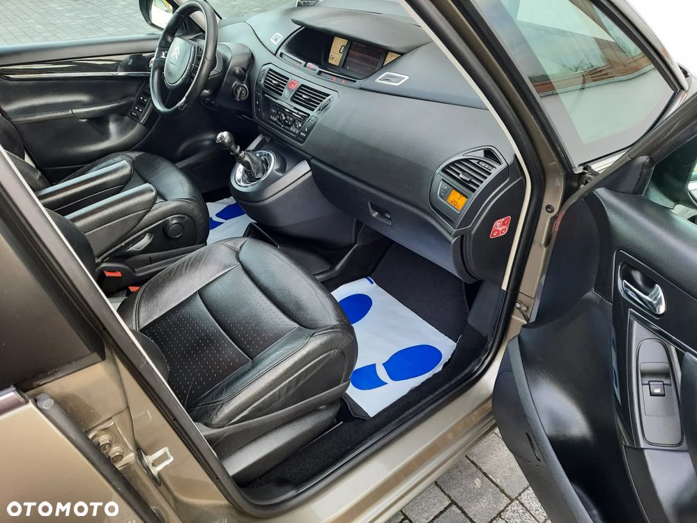 Citroën C4 Picasso 1.6 HDi Impress - 12