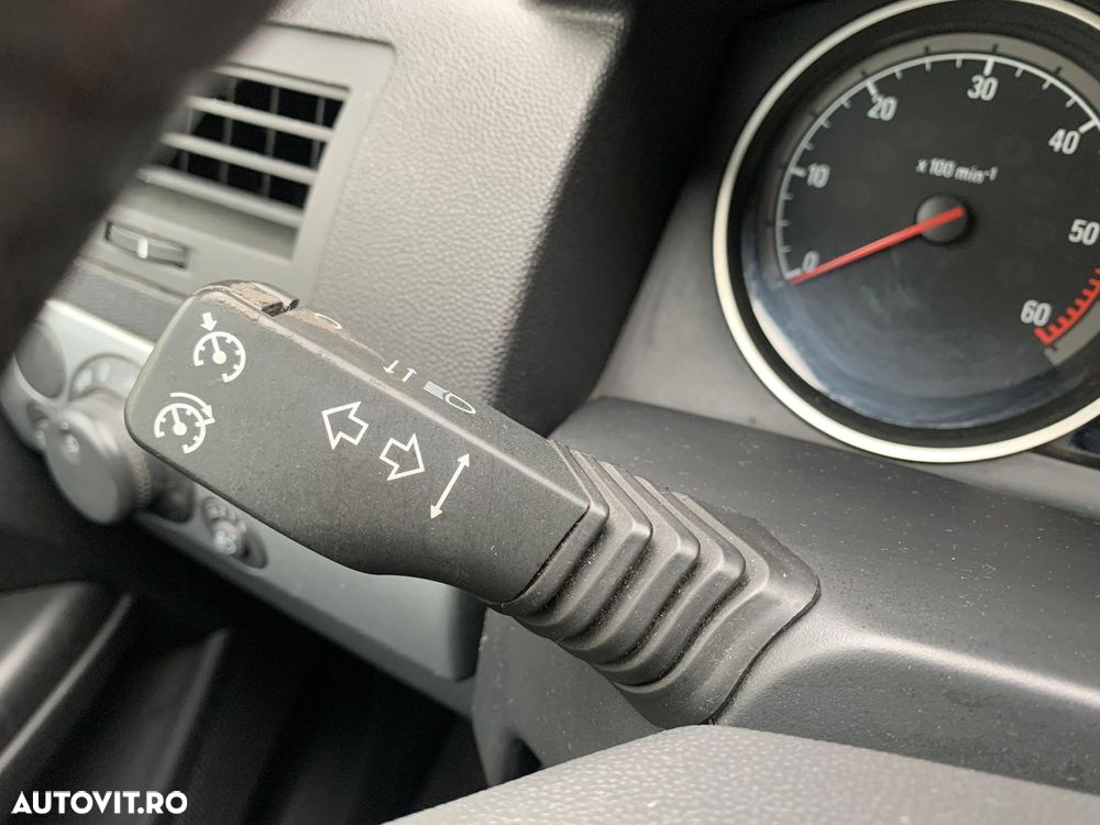 Opel Astra - 9