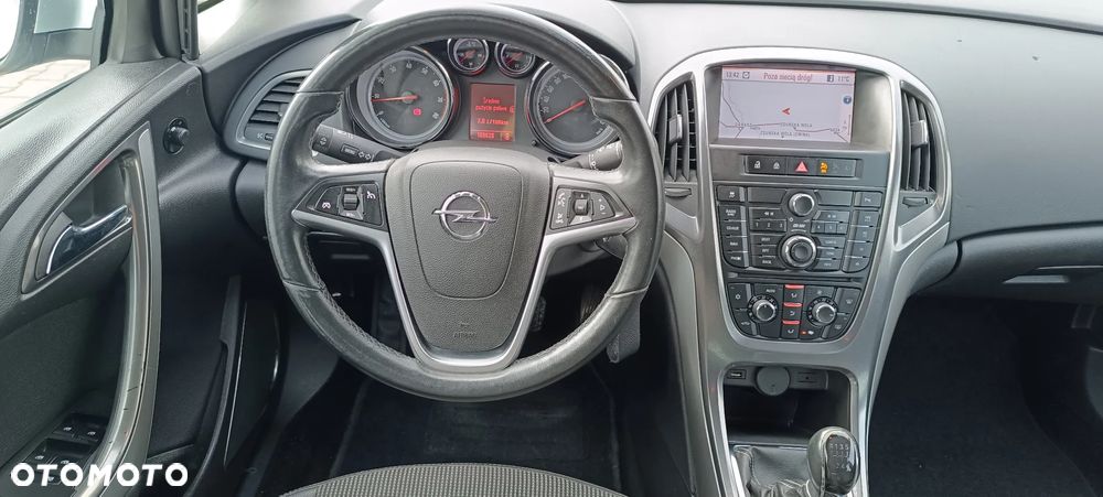 Opel Astra IV 1.4 T Cosmo - 5