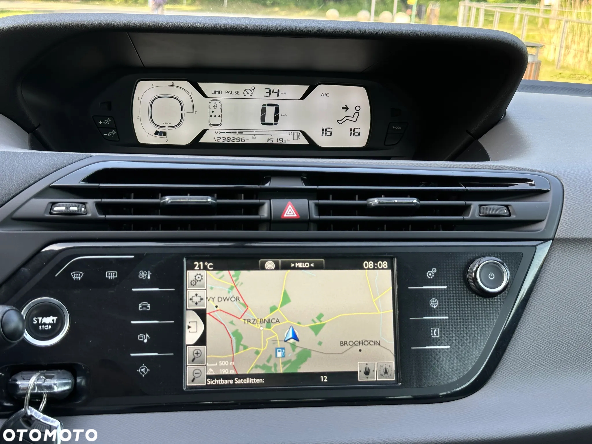 Citroën C4 Grand Picasso 1.6 e-HDi Exclusive - 16