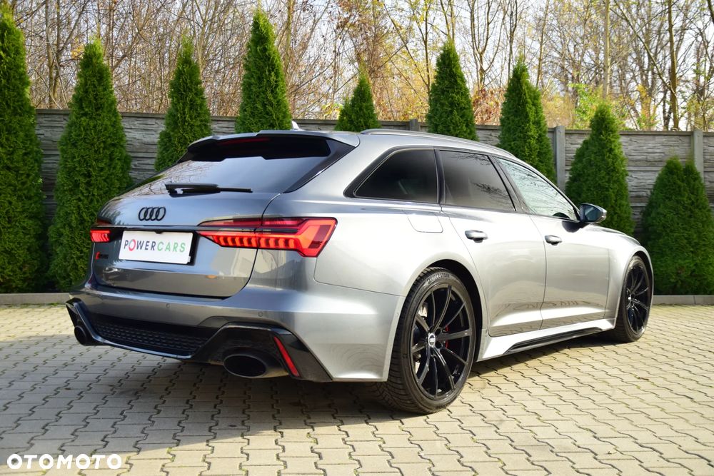 Audi RS6 Avant - 9