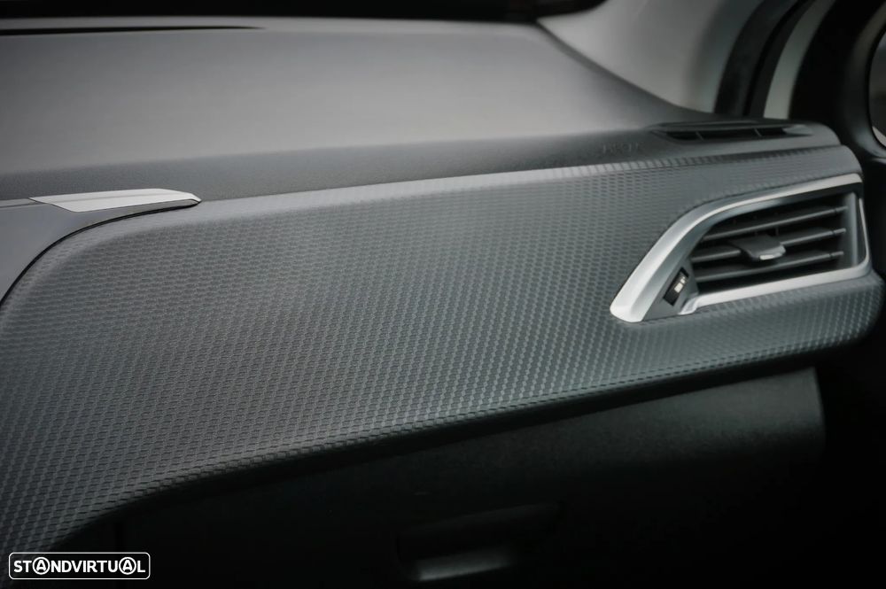 Peugeot 2008 1.6 e-HDi Allure - 33