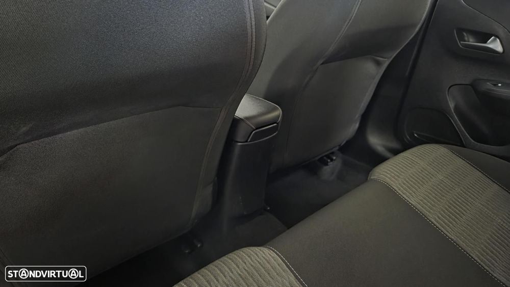 Opel Corsa 1.2 Edition - 11