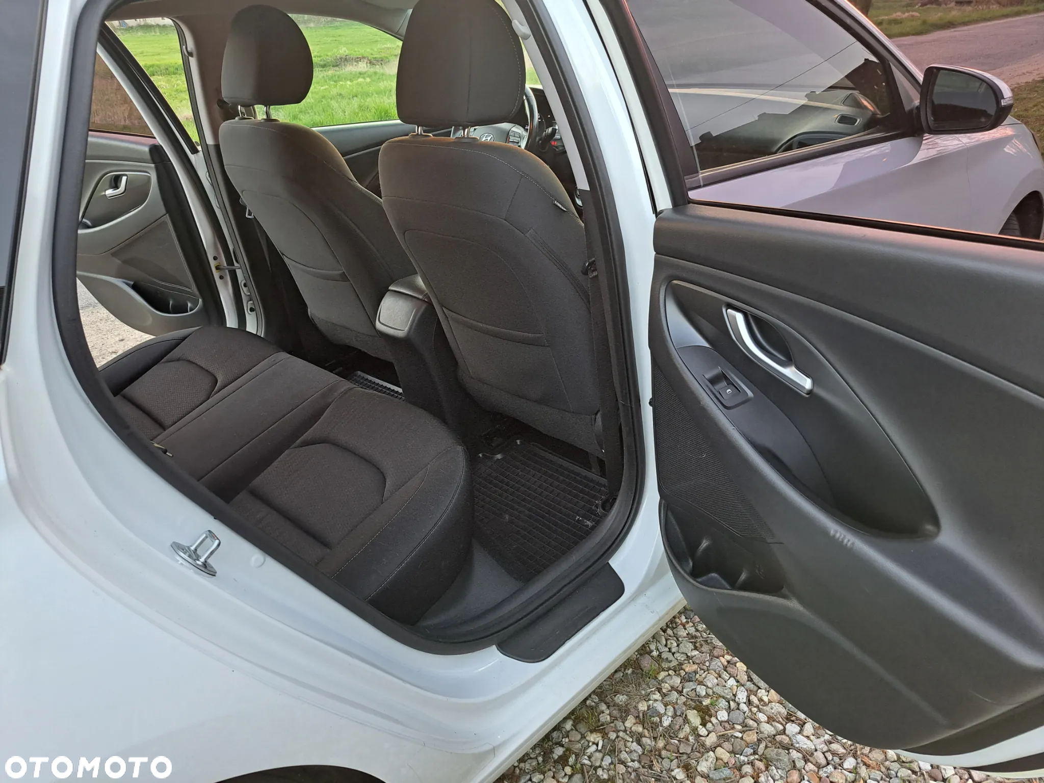 Hyundai i30 1.6 CRDi BlueDrive Comfort - 10