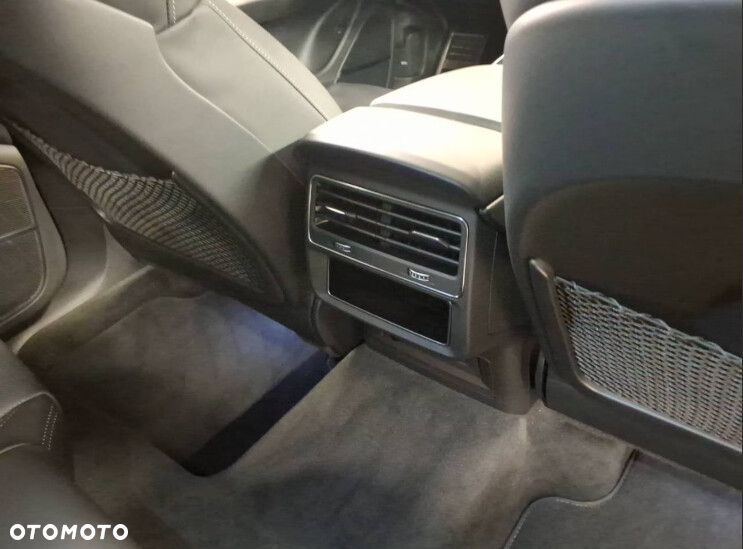 Audi SQ8 - 23