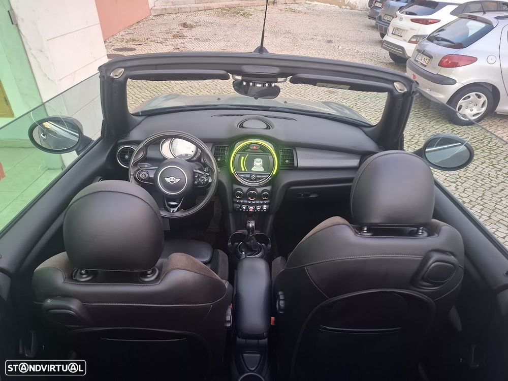 MINI Cabrio Cooper Essential - 7