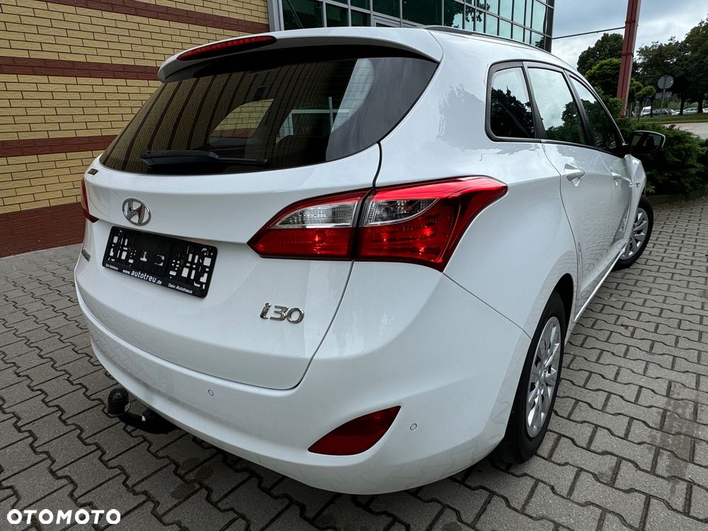 Hyundai i30 i30cw 1.6 CRDi Trend - 12