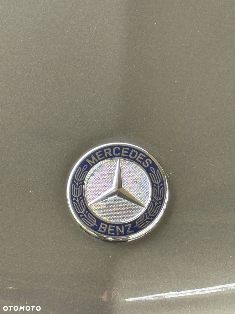 Mercedes-Benz Klasa E 350 CDI DPF Coupe BlueEFFICIENCY 7G-TRONIC Avantgarde - 34