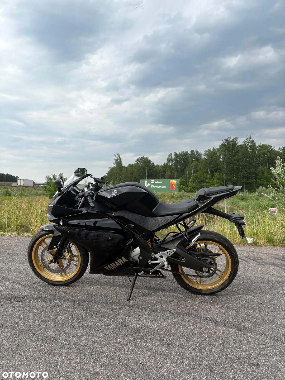 Yamaha YZF - 2