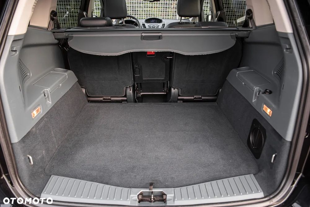 Ford Grand C-MAX - 30