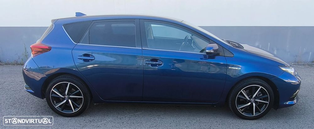 Toyota Auris 1.8 HSD Comfort +P.Sport+Navi - 2